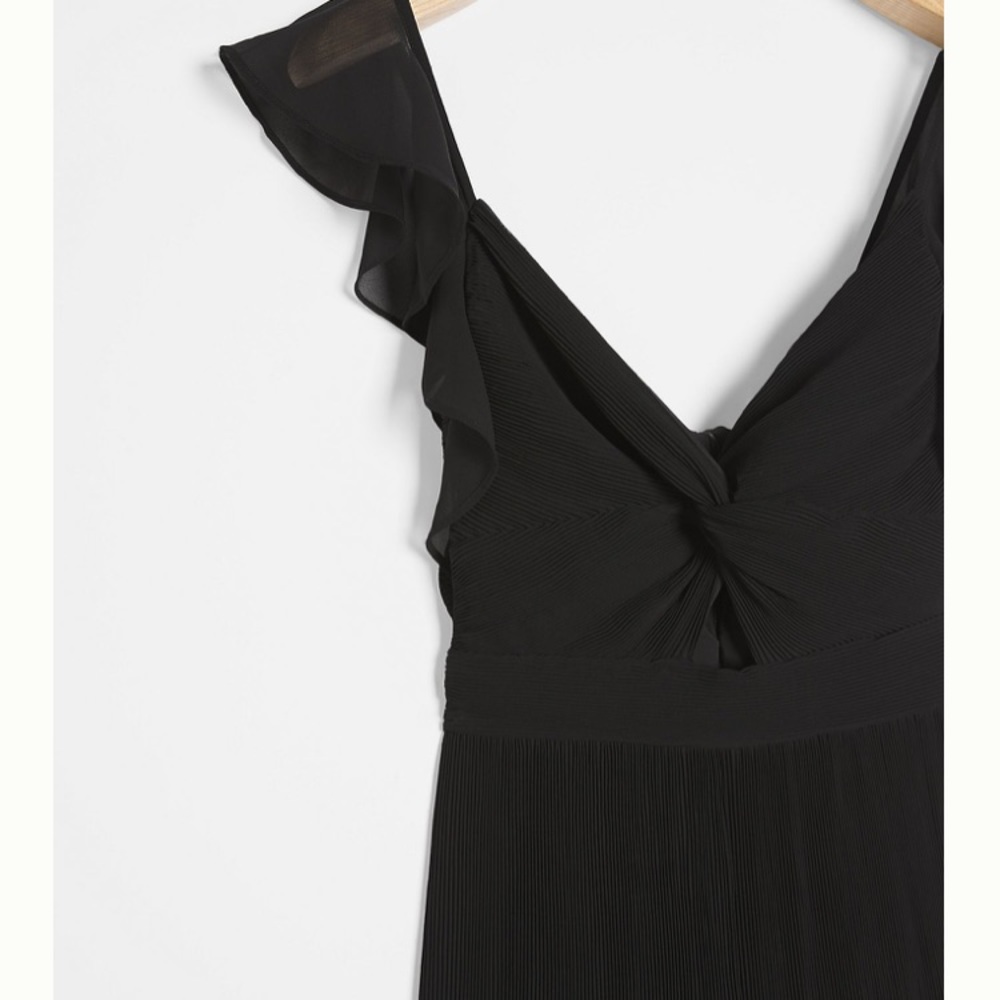 Hayden Keyhole Ruffle Jumpsuit - Picture 2 of 4